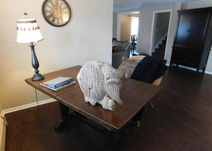Yellowstone Village Holiday park