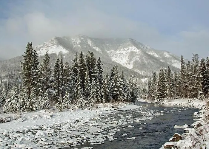 Yellowstone Village Holiday park